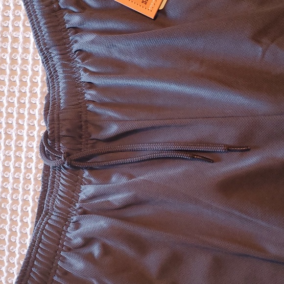 NWT athletic pants - Picture 3 of 9